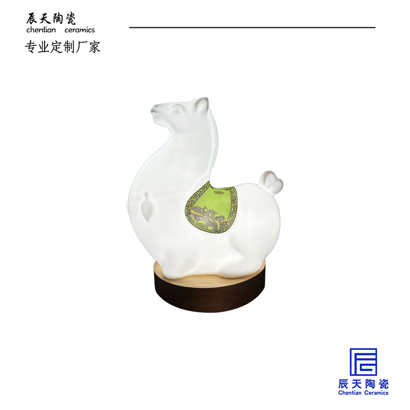 <b>平湖博物馆定制 文创陶瓷薄胎马灯</b>